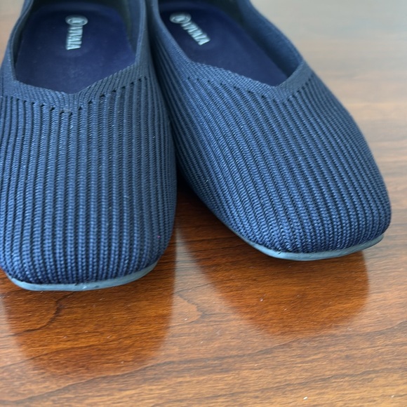 Vivaia Square Toe V cut Flats Margot - Picture 5 of 9